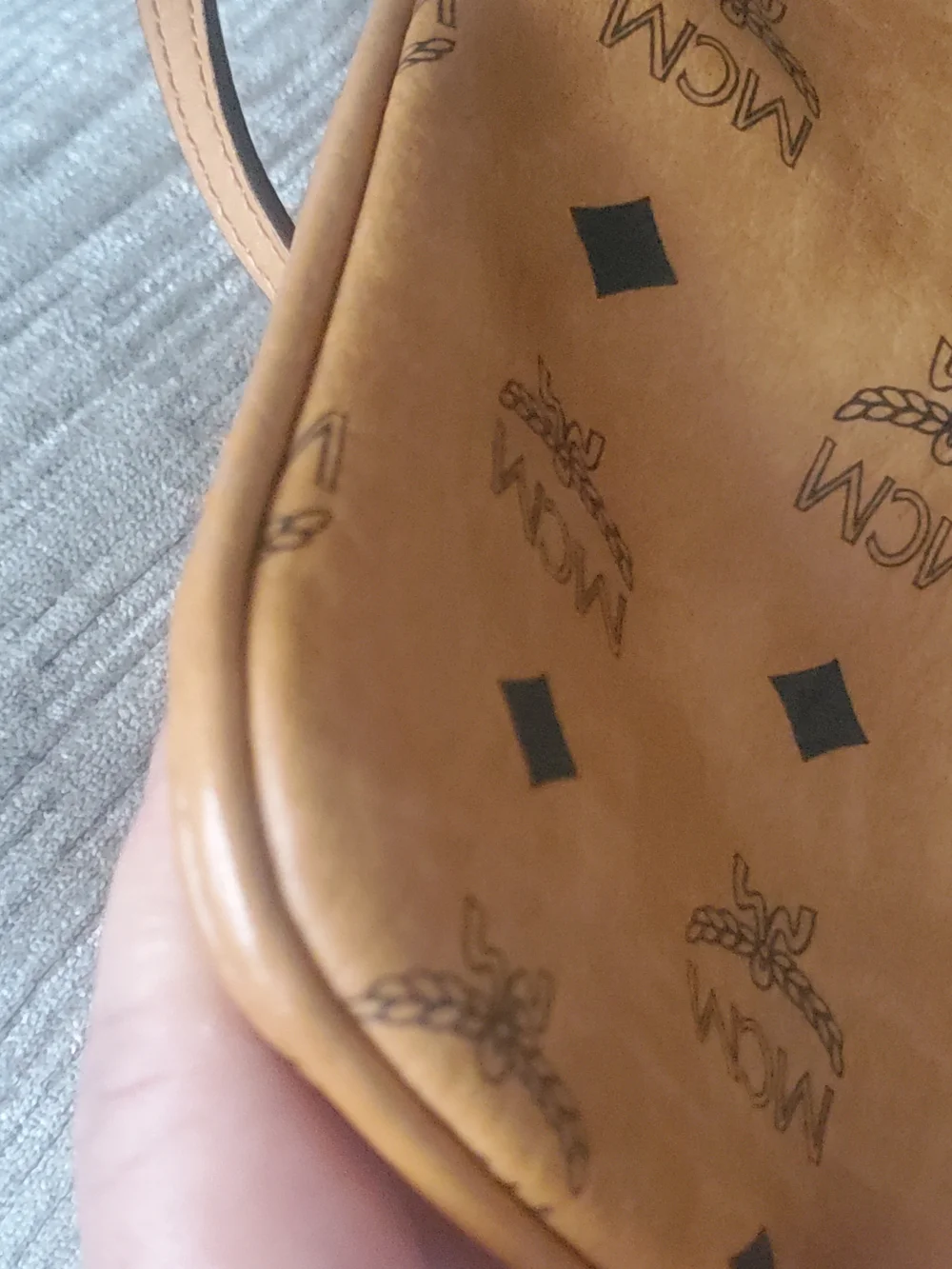 MCM Authentic Leather Cognac Visetos Logo Zip Pouch Shoulder Bag Like New